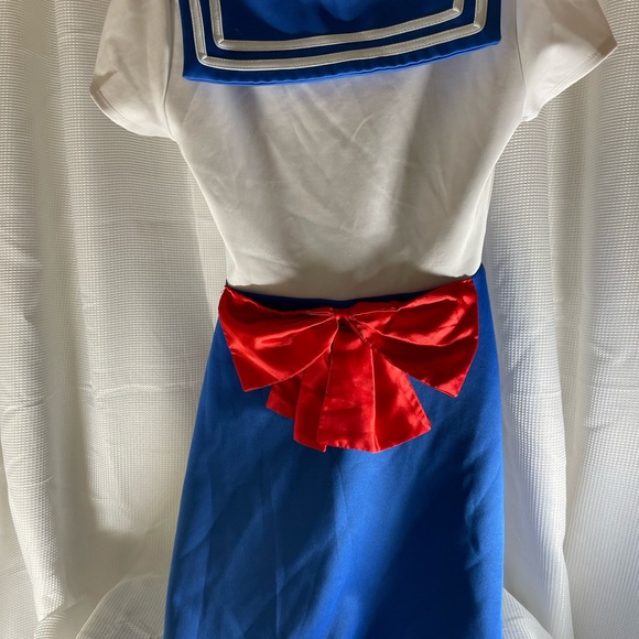 Sailor moon dress costume - Picture 4 of 6